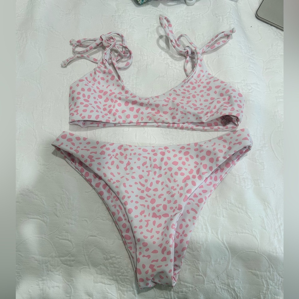 Pink and white swimsuit!!